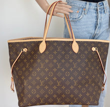 Load image into Gallery viewer, Louis Vuitton neverfull GM in monogram