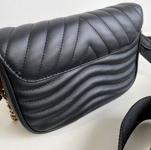 Load image into Gallery viewer, Louis Vuitton new wave multi pochette