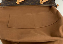 Load image into Gallery viewer, Louis Vuitton totally MM