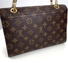Load image into Gallery viewer, Louis Vuitton Victoire chain bag
