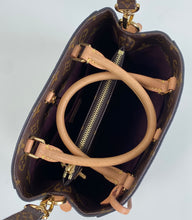 Load image into Gallery viewer, Louis Vuitton montaigne BB