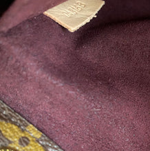 Load image into Gallery viewer, Louis Vuitton montaigne BB