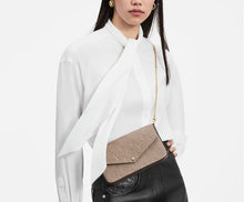 Load image into Gallery viewer, Louis Vuitton empreinte pochette felicie in dune