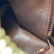 Load image into Gallery viewer, Louis Vuitton toiletry king size in monogram