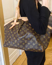 Load image into Gallery viewer, Louis Vuitton tivoli GM monogram