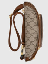 Load image into Gallery viewer, Gucci belt bag with interlocking G