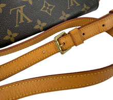 Load image into Gallery viewer, Louis Vuitton musette salsa in monogram