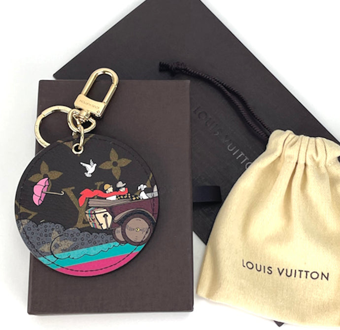Louis Vuitton Illustre travel christmas animation charm /Key Ring