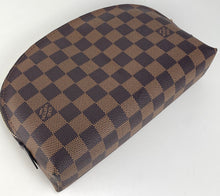 Load image into Gallery viewer, Louis Vuitton cosmetic pouch GM in damier