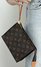 Load image into Gallery viewer, Louis Vuitton toiletry 19 with insert