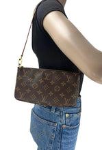 Load image into Gallery viewer, Louis Vuitton pochette accessories in monogram
