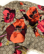 Load image into Gallery viewer, Gucci Pansy floral pansy wool shawl