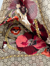 Load image into Gallery viewer, Gucci Pansy floral pansy wool shawl
