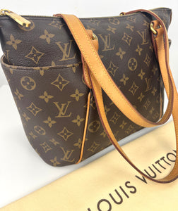 Louis Vuitton totally PM in monogram