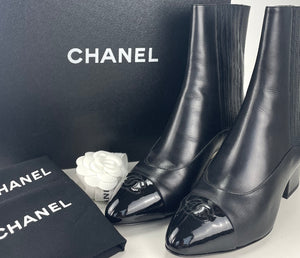 Chanel CC ankle boots black Size 39