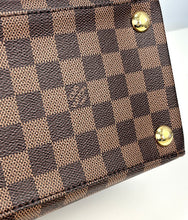 Load image into Gallery viewer, Louis Vuitton brompton tote with strap