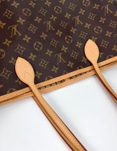 Load image into Gallery viewer, Louis Vuitton neverfull GM in monogram