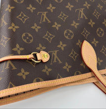 Load image into Gallery viewer, Louis Vuitton neverfull GM in monogram