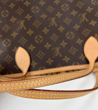 Load image into Gallery viewer, Louis Vuitton neverfull GM in monogram