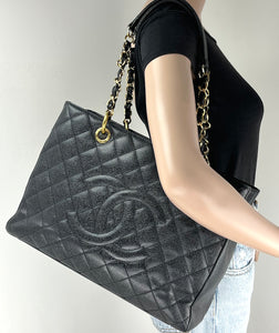 CHANEL GST grand shopping tote in black caviar