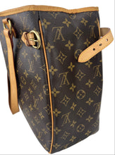 Load image into Gallery viewer, Louis Vuitton batignolles vertical