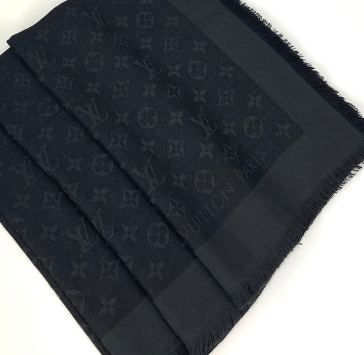 Louis Vuitton classique black monogram shawl