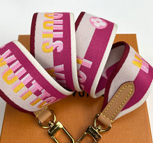 Load image into Gallery viewer, Louis Vuitton strap/  bandouliere in fuschia