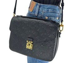 Load image into Gallery viewer, Louis Vuitton pochette metis empreinte