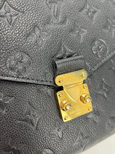 Load image into Gallery viewer, Louis Vuitton pochette metis empreinte