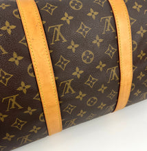 Load image into Gallery viewer, Louis Vuitton keepall 50 in monogram canvas