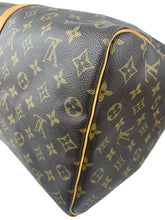 Load image into Gallery viewer, Louis Vuitton keepall 50 in monogram canvas