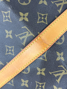 Louis Vuitton keepall 50 in monogram canvas