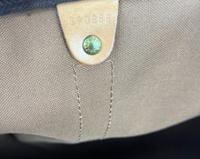 Load image into Gallery viewer, Louis Vuitton keepall 50 in monogram canvas