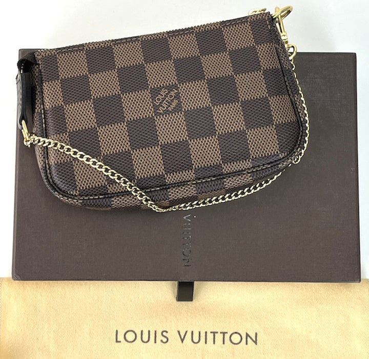 Louis Vuitton mini pochette in damier ebene