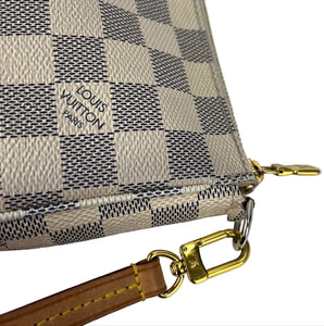 Louis Vuitton pochette accessories in damier azur canvas