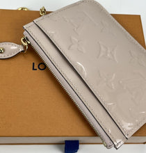 Load image into Gallery viewer, Louis Vuitton vernis key pouch or card case