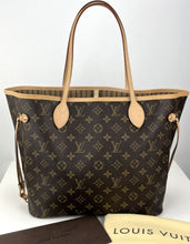 Load image into Gallery viewer, Louis Vuitton neverfull MM in monogram canvas