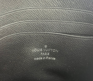 Louis Vuitton eclipse discovery pochette PM