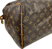 Load image into Gallery viewer, Louis Vuitton speedy 35 in monogram