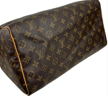 Load image into Gallery viewer, Louis Vuitton speedy 35 in monogram