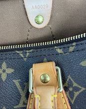 Load image into Gallery viewer, Louis Vuitton speedy 35 in monogram