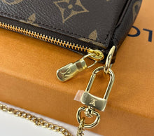 Load image into Gallery viewer, Louis Vuitton mini pochette accessories in monogram canvas