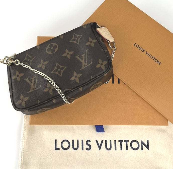 Louis Vuitton mini pochette accessories in monogram canvas