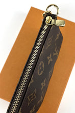 Load image into Gallery viewer, Louis Vuitton mini pochette accessories in monogram canvas