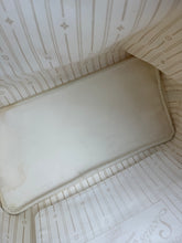 Load image into Gallery viewer, Louis Vuitton neverfull GM azur