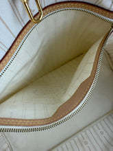 Load image into Gallery viewer, Louis Vuitton neverfull GM azur