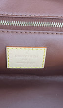 Load image into Gallery viewer, Louis Vuitton monogram dopp kit pouch