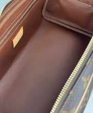 Load image into Gallery viewer, Louis Vuitton monogram dopp kit pouch