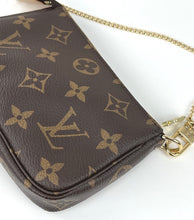 Load image into Gallery viewer, Louis Vuitton mini pochette accessories in monogram canvas