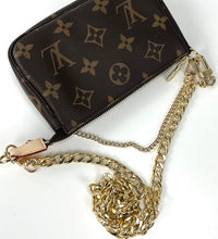 Load image into Gallery viewer, Louis Vuitton mini pochette accessories in monogram canvas